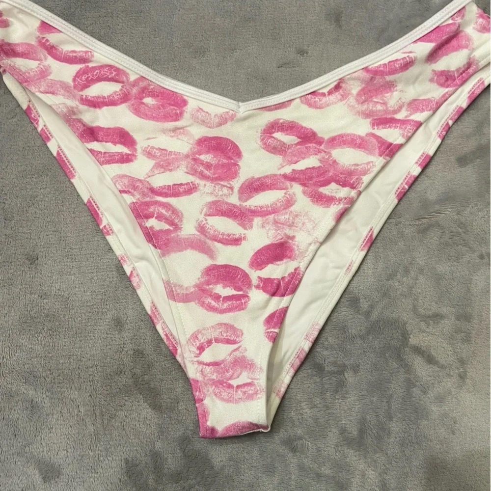 New! Frankies Bikinis X SYDNEY SWEENEY Enzo Cheeky Bikini Bottom 10721